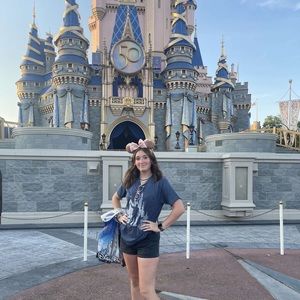 Meet your Posher, Rhylie